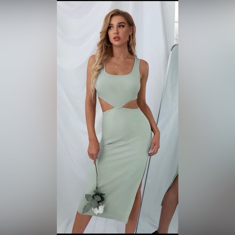 🛍️🛍️BUNDLE 3 for $20 🛍️🛍️Shien midi dress